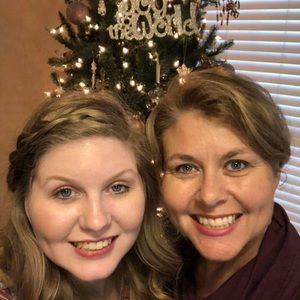 Meet your Posher, Carla